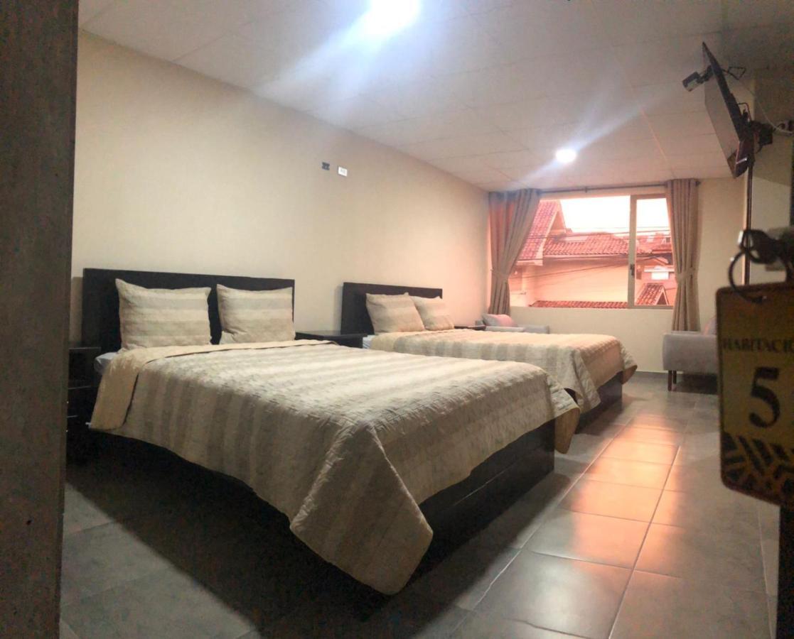 Stelar Hostal Cuenca Bagian luar foto