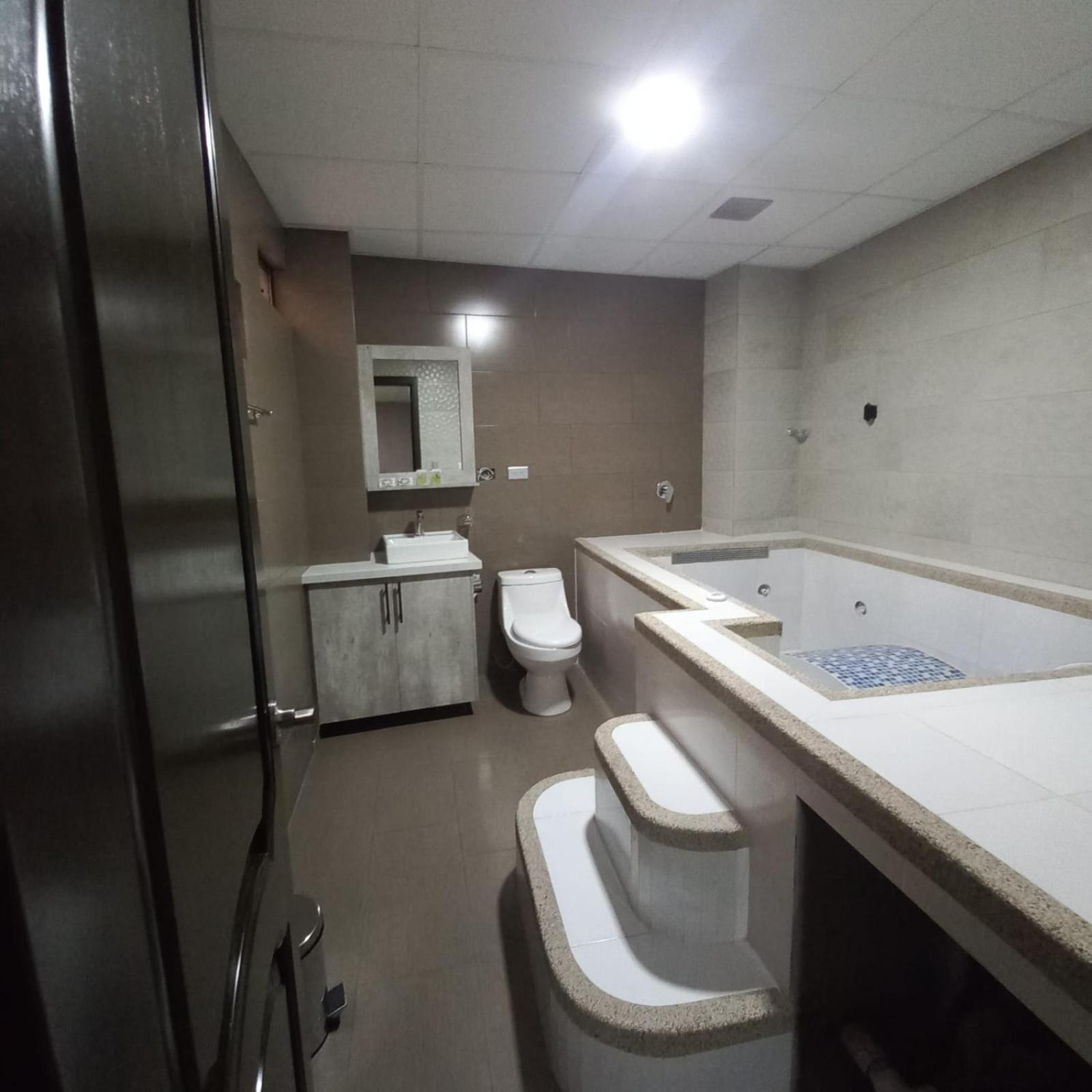 Stelar Hostal Cuenca Bagian luar foto
