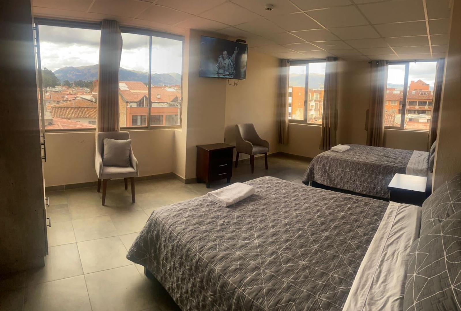 Stelar Hostal Cuenca Bagian luar foto