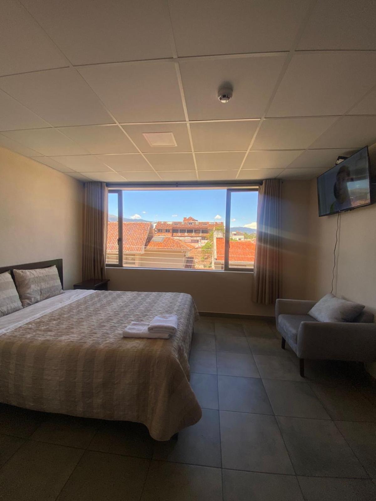 Stelar Hostal Cuenca Bagian luar foto
