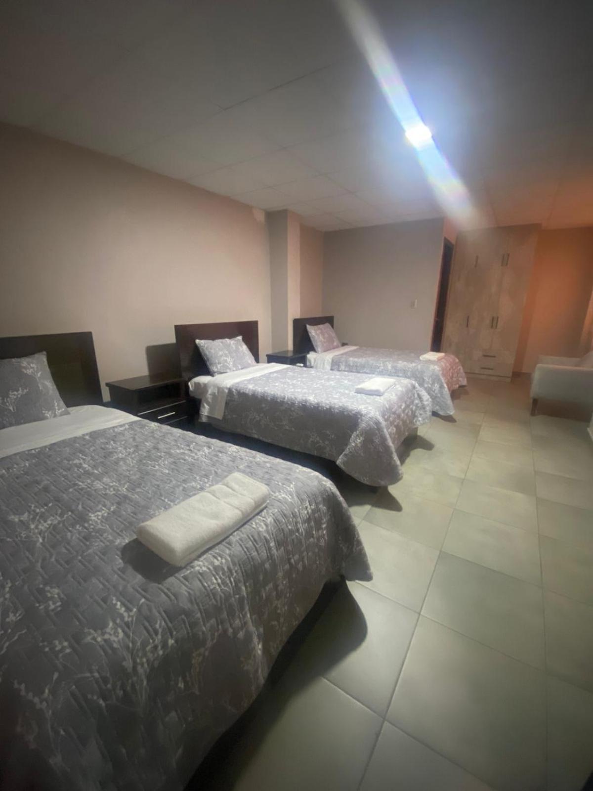 Stelar Hostal Cuenca Bagian luar foto